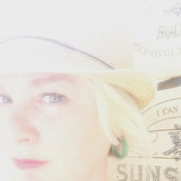 Black Matte Lucite Retro Simple Hoops Earrings - Picture 5 of 5